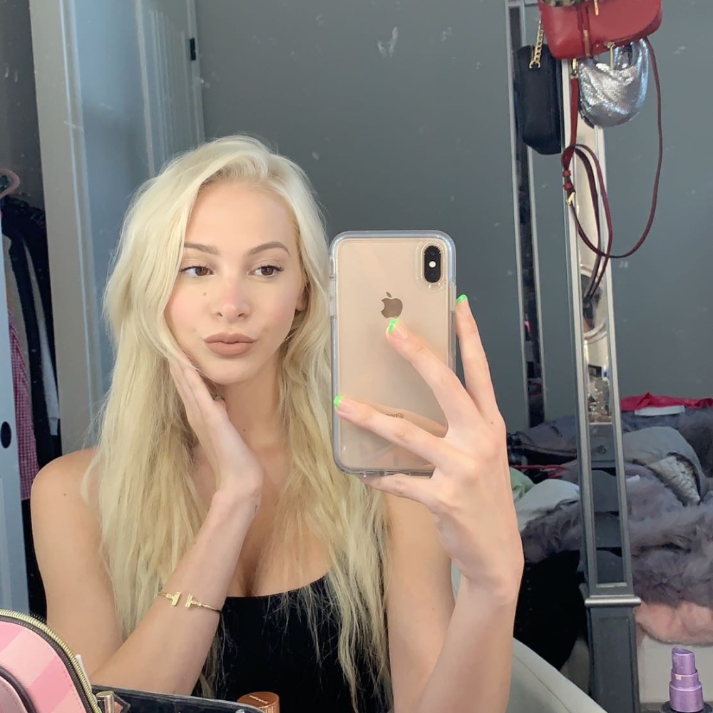 Meet your Posher, Christina